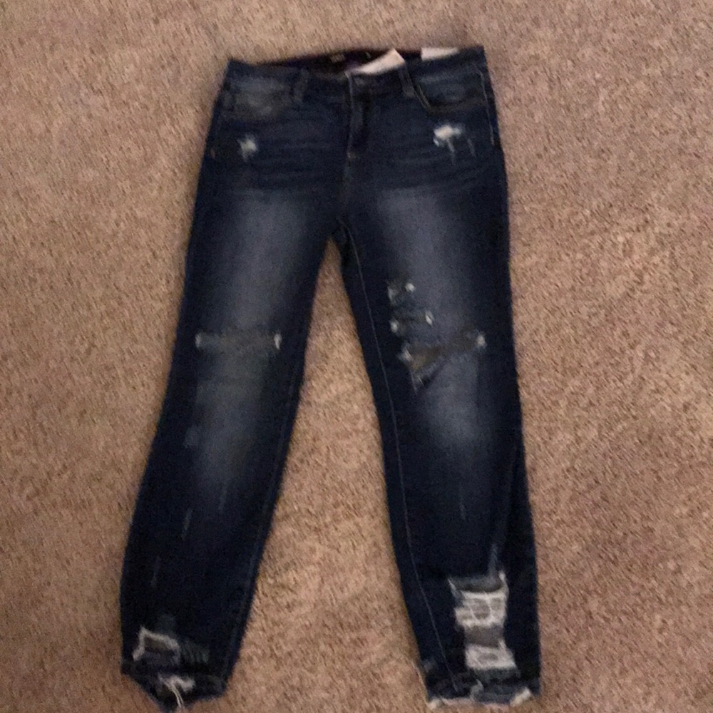 Francesca Mid-rise Destructed Crop Jeans